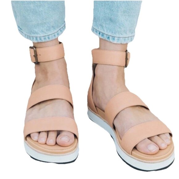 SOLUDOS Camel Cara City Sandal Sz 7 NWOB - Picture 1 of 10